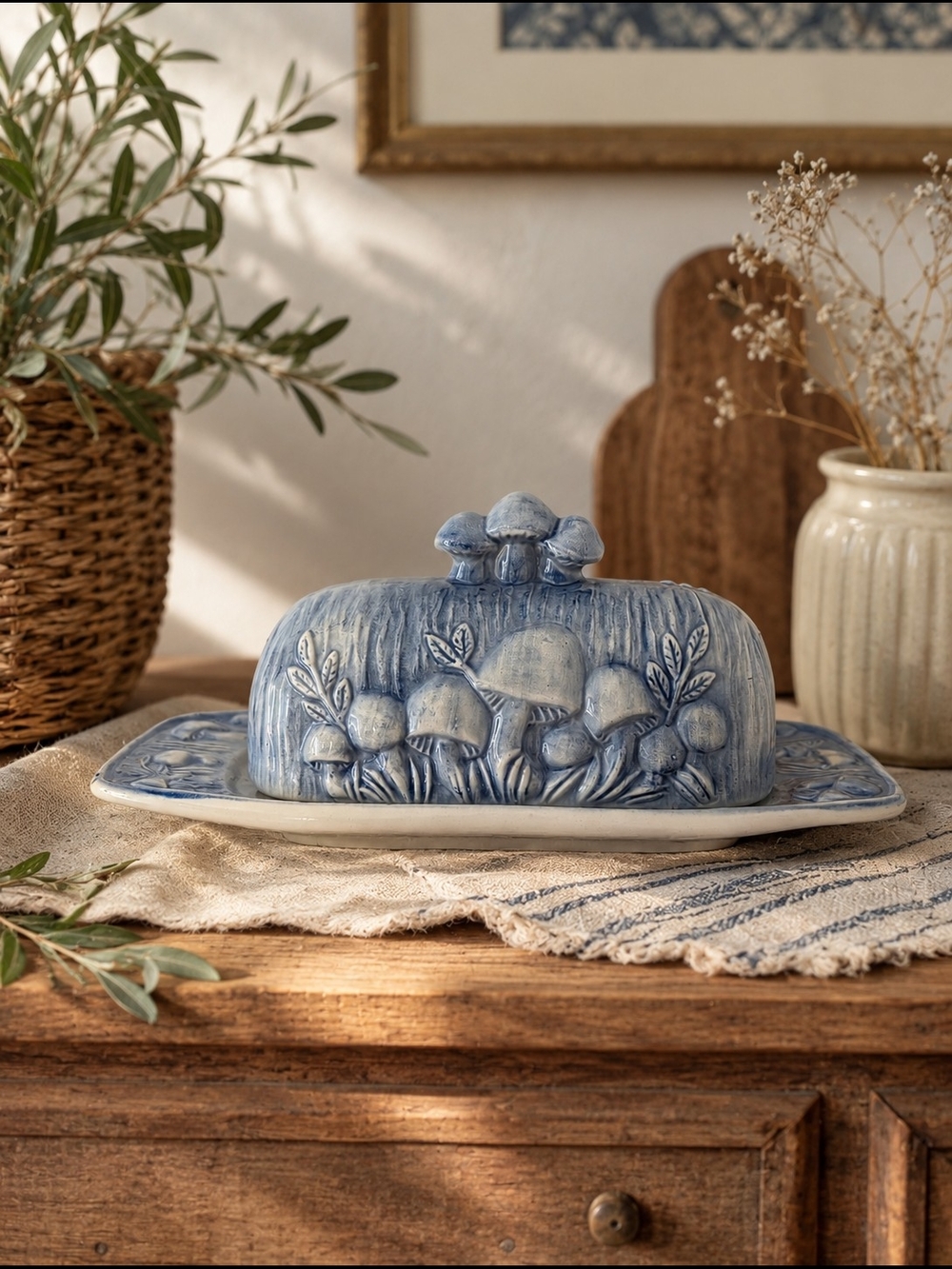 RARE VINTAGE 1970s ARNEL'S POTTERY BLUE MUSHROOM COVERED BUTTER DISH